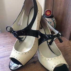 Enzo Angiolini Peep-Toe Ivory & Black Pumps